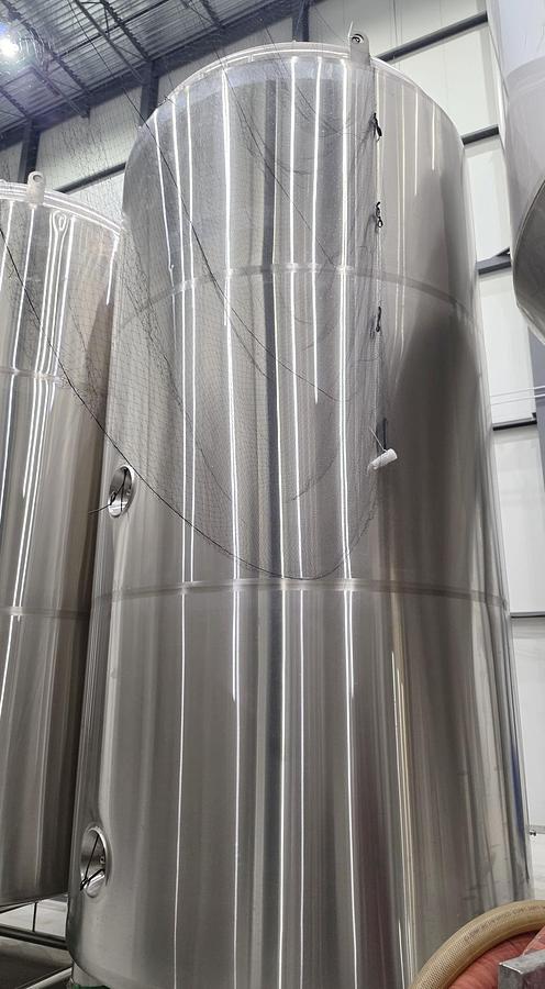 Used Used 4000 Gallon Jacketed Tank, 304 Stainless Steel, Electrically Heated