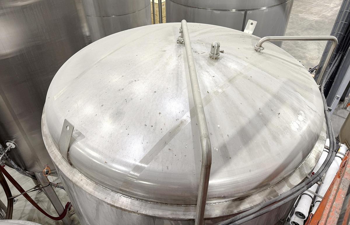 Used Used 2800 Gallon Jacketed Tank, 304 Stainless Steel