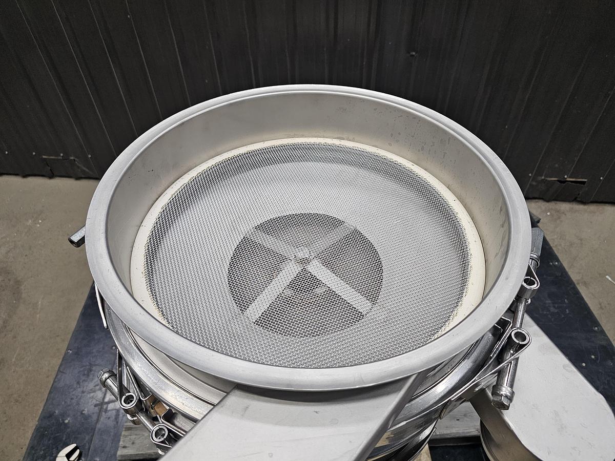 Used Heritage Global Auctions (Hagerstown MD) Lot 625 - Screen