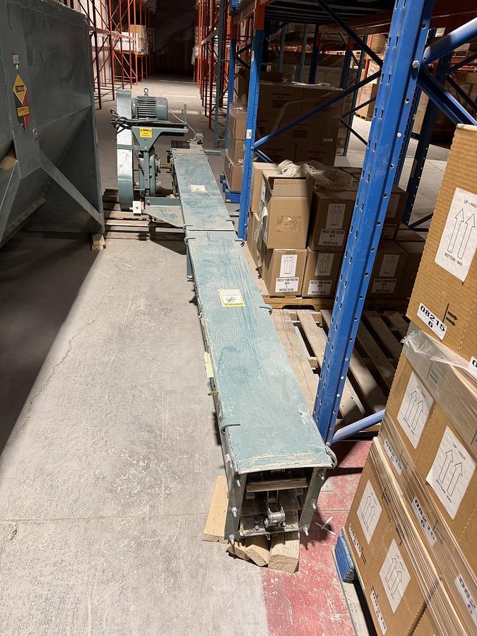 Used Used Scott Ribbon/Paddle Blender, 100 Cubic Feet, With Infeed & Outfeed Drag Conveyors