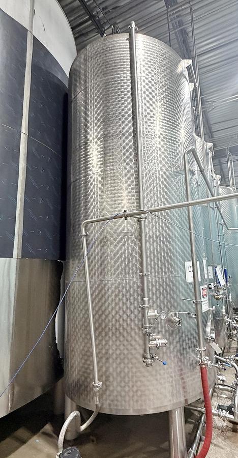Used Used 2650 Gallon Jacketed Tank, 304 Stainless Steel