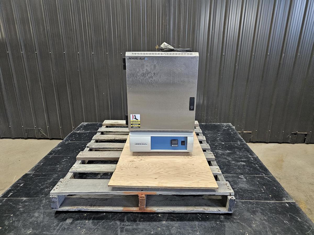 Used Used Lindberg / Blue M Gravity Oven, Model GO1310SA-1