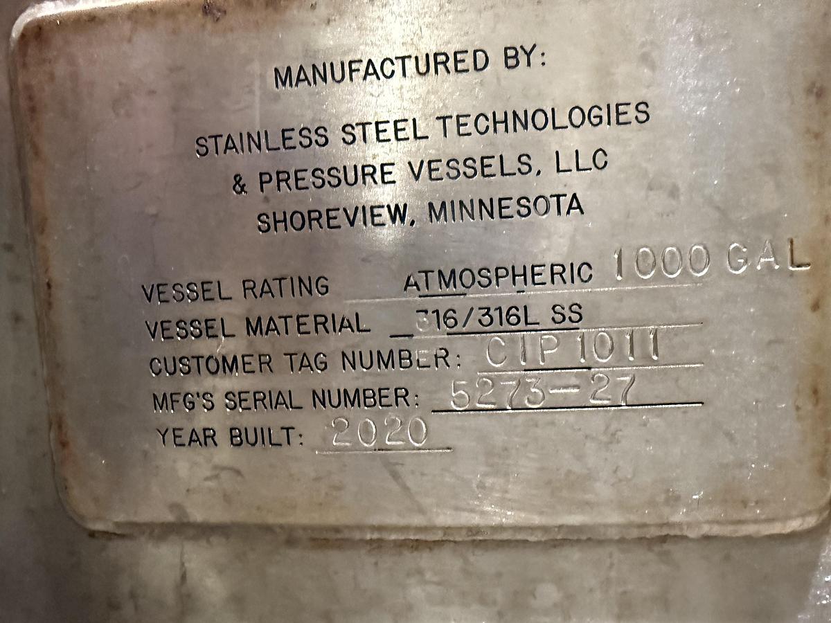 Used Used 1000 Gallon Tank, 316L Stainless Steel