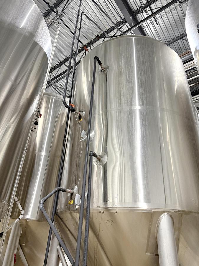 Used Used 4000 Gallon Jacketed Tank, 304 Stainless Steel