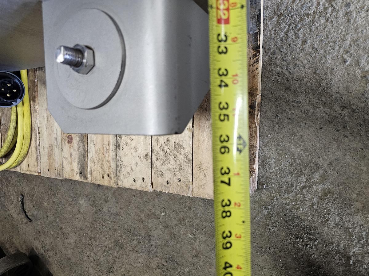 Used Used Key Iso-Flo Vibratory Feeder, '' Wide X '' Long