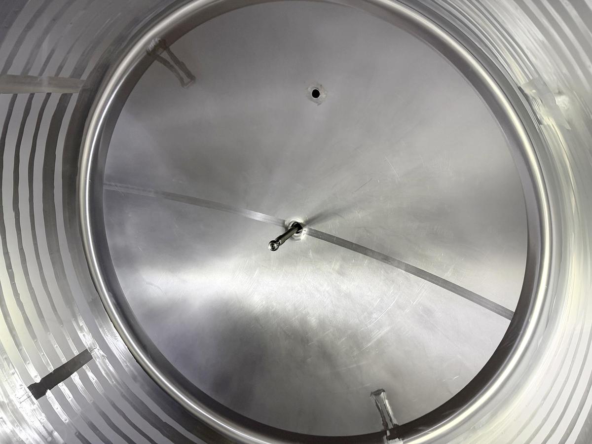 Used Used 2500 Gallon Jacketed Tank, 304 Stainless Steel