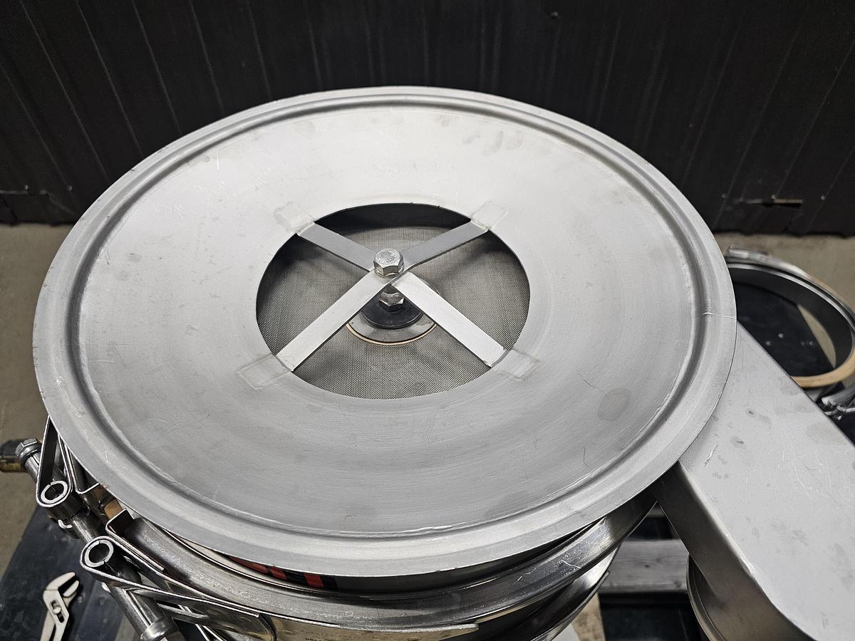 Used Heritage Global Auctions (Hagerstown MD) Lot 625 - Screen