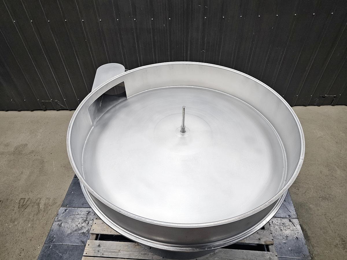 Used **Levy Recovery Group Michigan - lot 283 - sweco screen