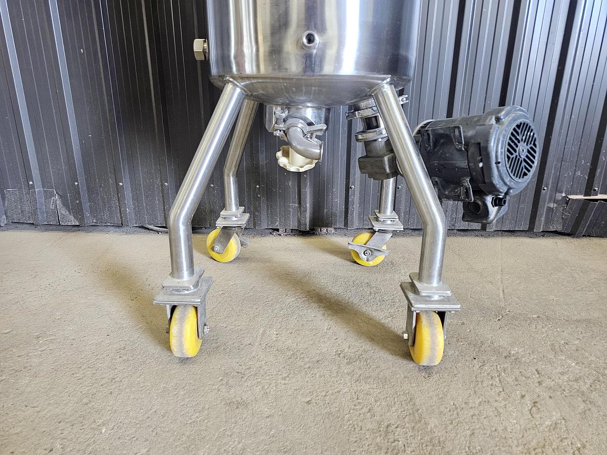 Used Stainless Steel Magnetic Bottom Drive Tank