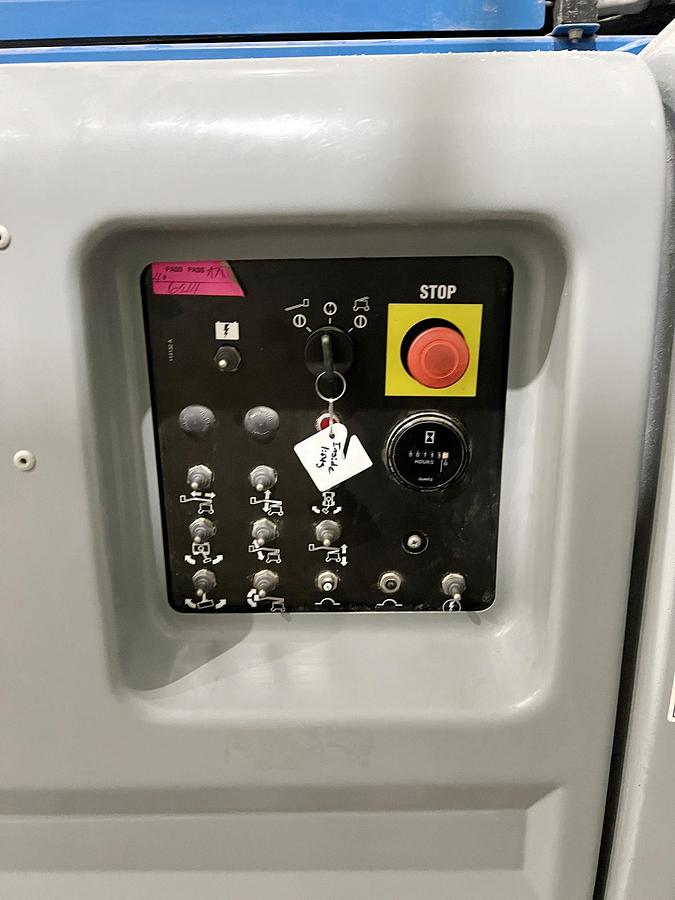 Used Used 2020 Genie Z40/23N Self-Propelled Narrow Articulating Boom Truck