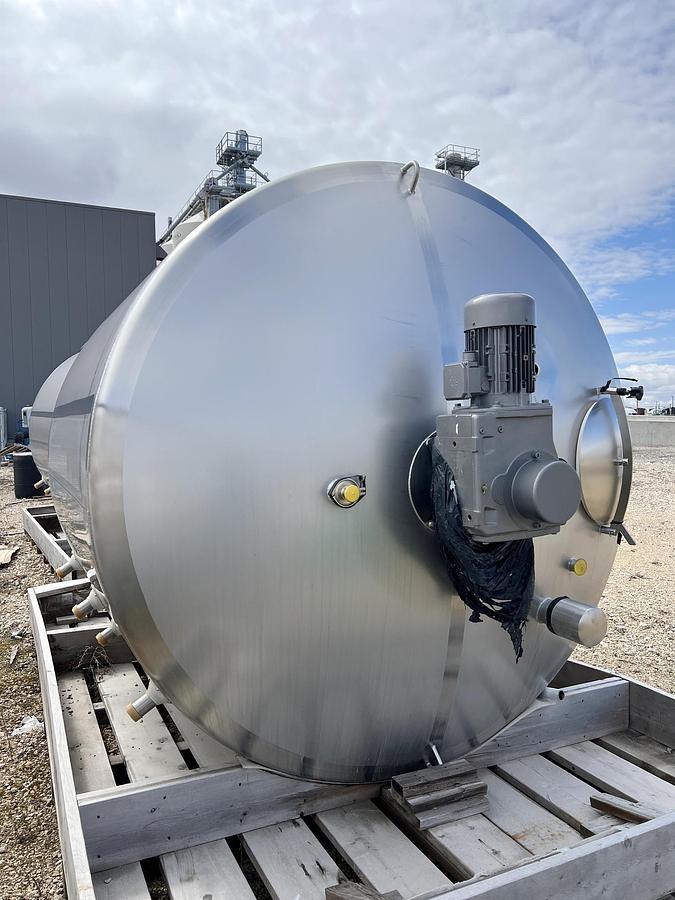 Used Unused 2500 Gallon Jacketed Tank, 316L Stainless Steel, With Scrape Agitation