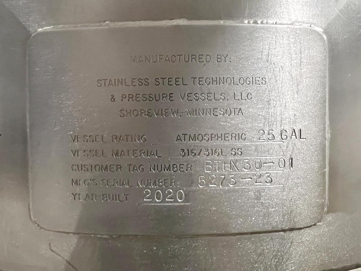 Used Used 25 Gallon Tank, 316L Stainless Steel