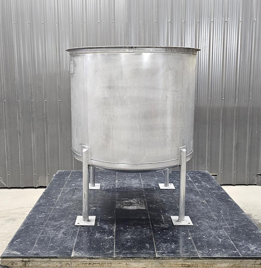 Used Used 175 Gallon Tanks, 304 Stainless Steel