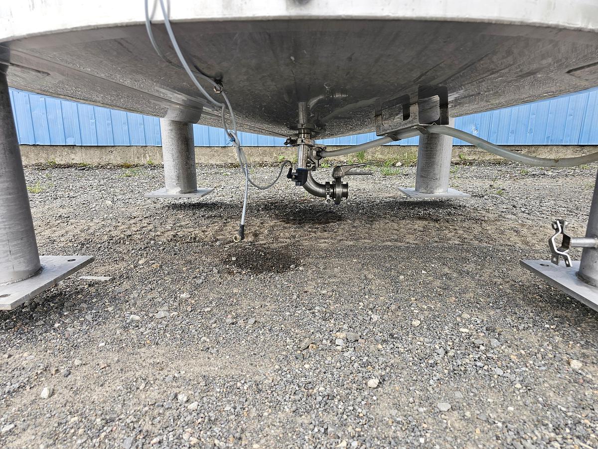 Used Used ADI Laval 2100 Gallon Tank, 304 Stainless Steel