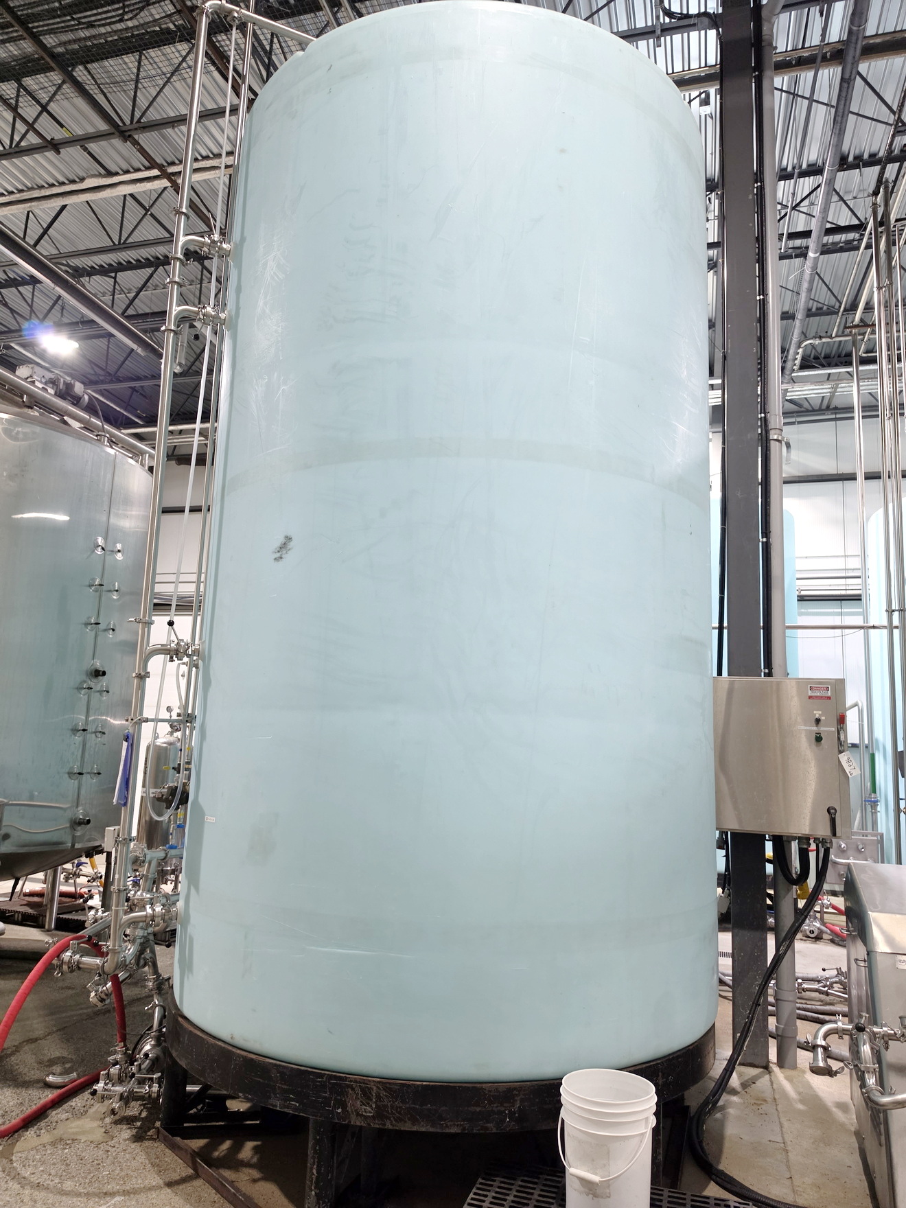 Used Used 6000 Gallon Tank, Reinforced Polypropylene