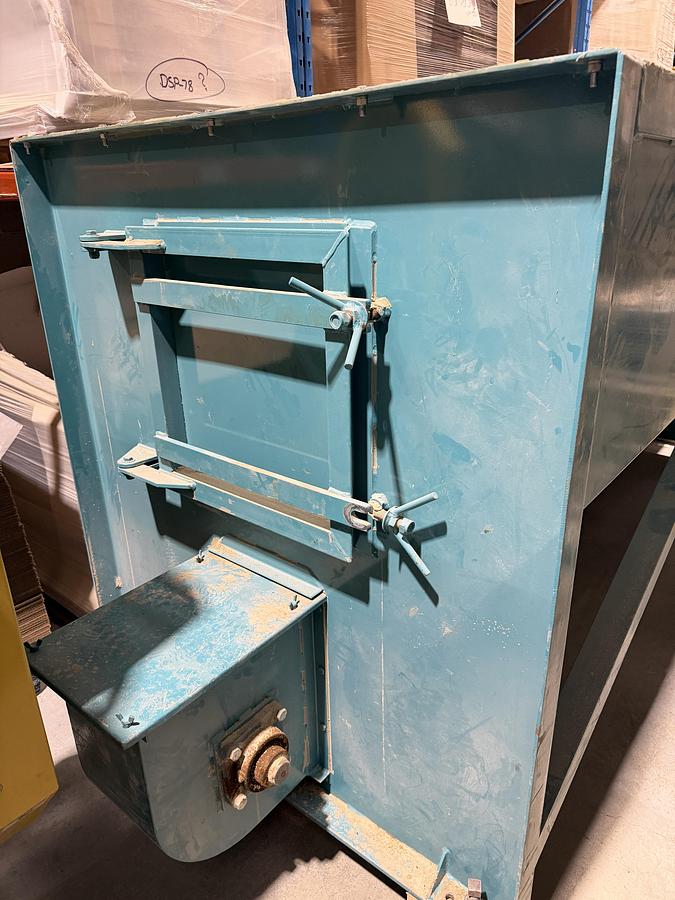 Used Used AFS Ribbon/Paddle Blender, 100 Cubic Feet, With Infeed & Outfeed Drag Conveyors