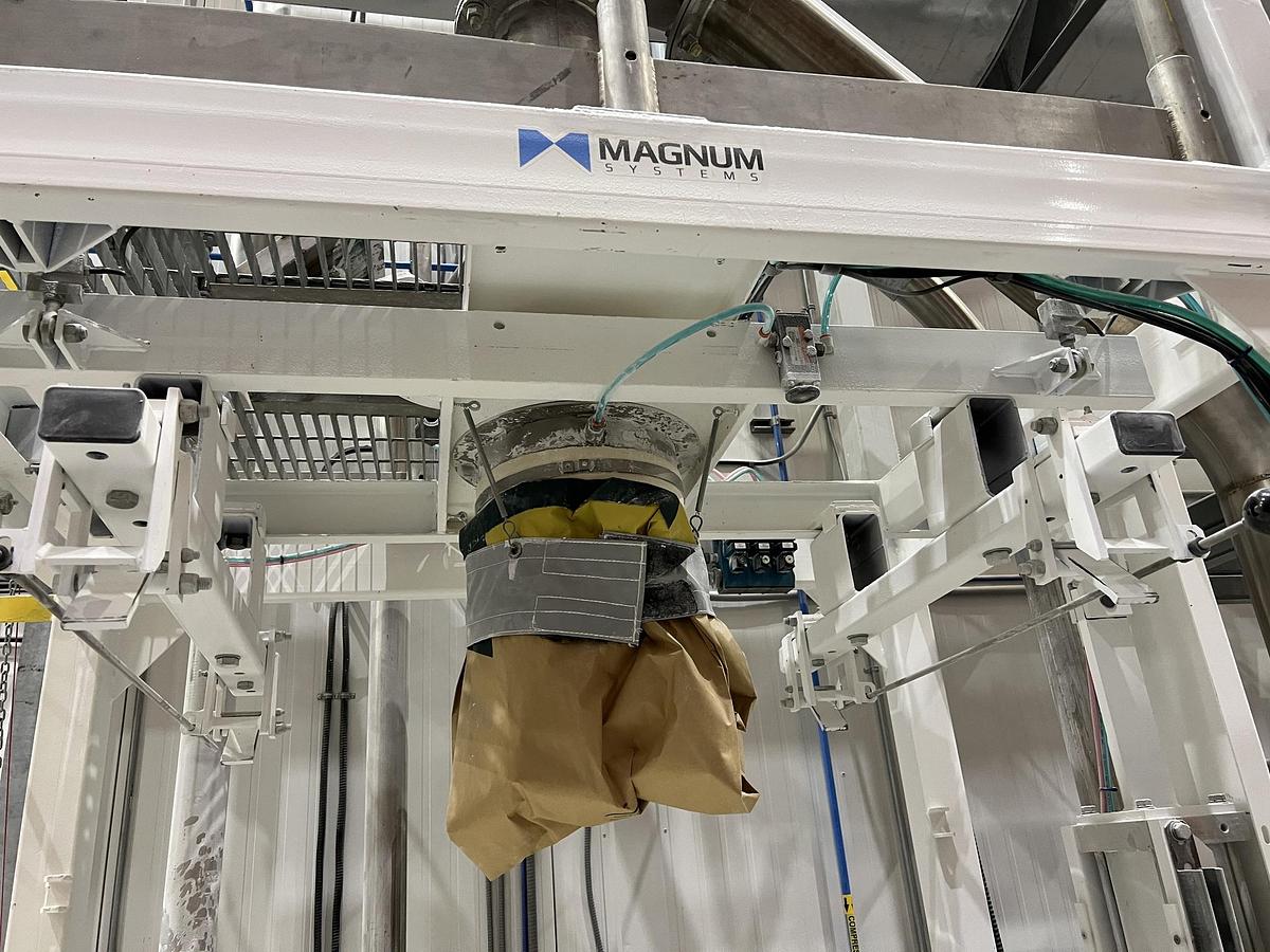 Used Used Magnum Systems IBC-3000 Bulk Bag Filling Station