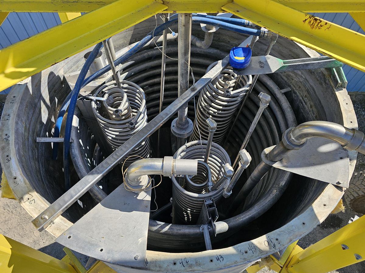 Used Used 800 Gallon Jacketed Tank, Stainless Steel, With Scrape Agitation