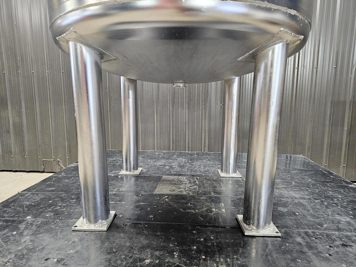 Used Used 275 Gallon Tank, 304 Stainless Steel