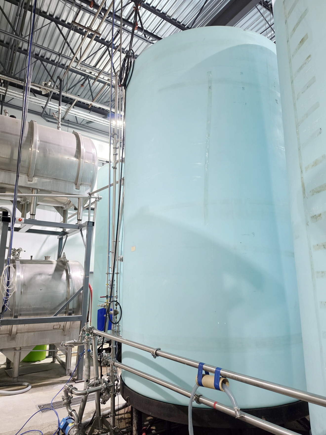 Used Used 6000 Gallon Tank, Reinforced Polypropylene