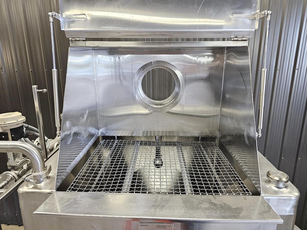 Used Harry Davis NY - Lot 40 - 300 Gallon Feldmeier Blending Tank (40 Cf)