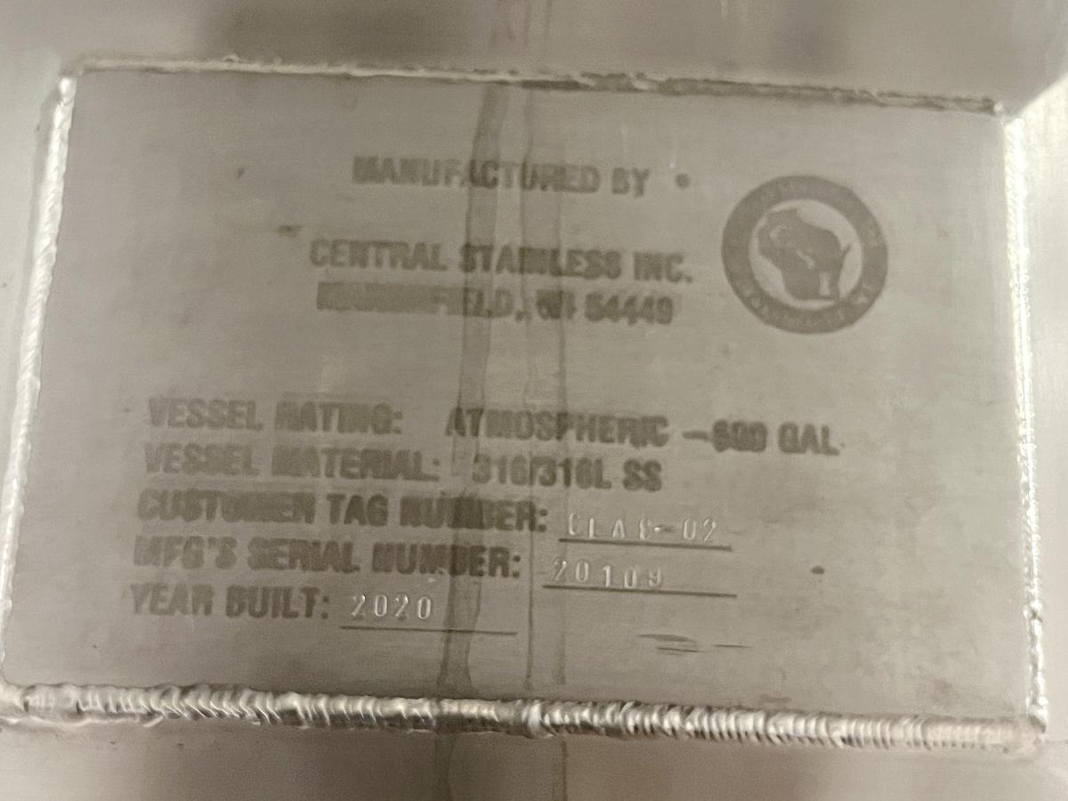 Used Used 600 Gallon Tank, 316L Stainless Steel, With Mixer