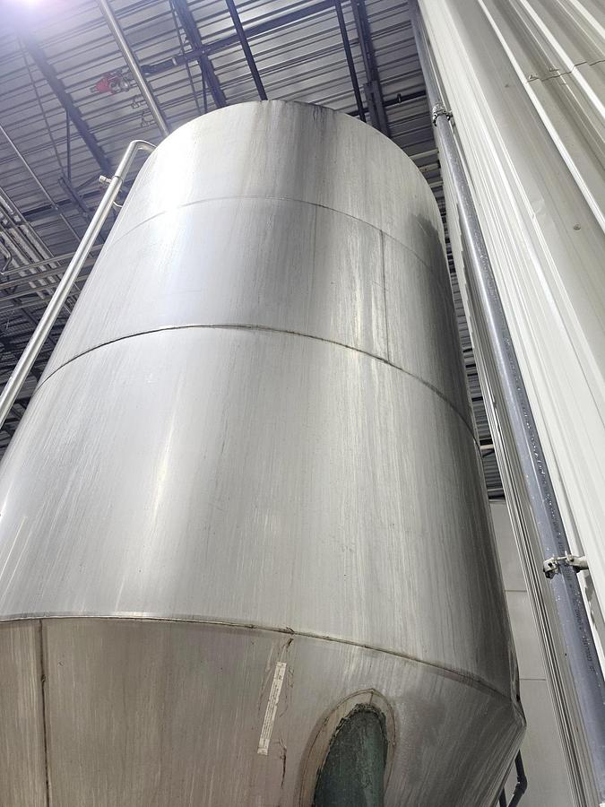 Used Used 4500 Gallon Jacketed Tank, 304 Stainless Steel