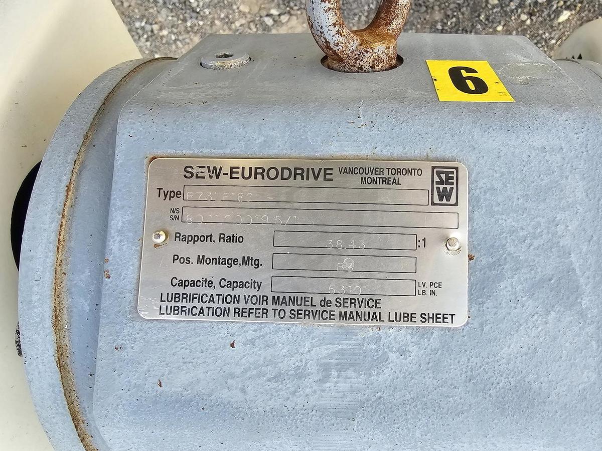 Used Hopper with screw valve