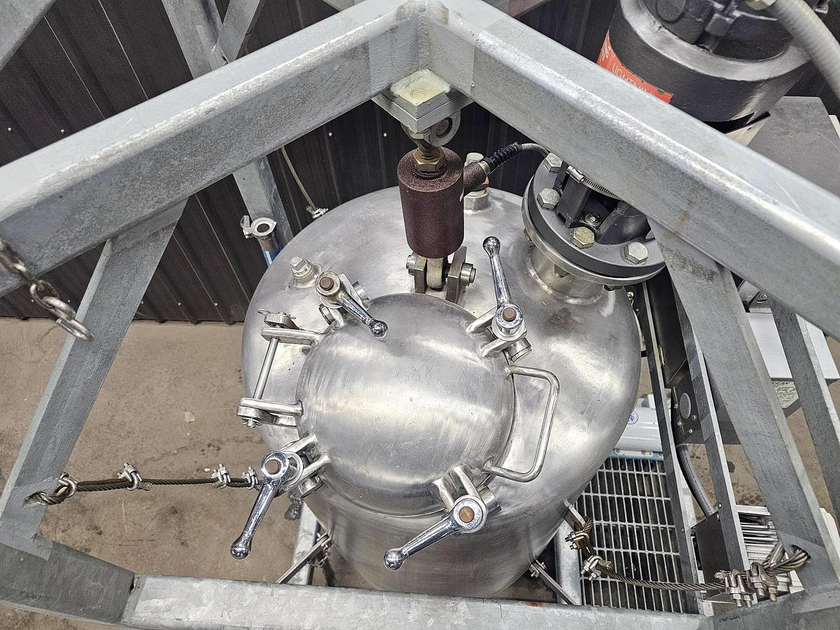 Used Amplio Auction - Lot 51 Stainless steel mixing tank