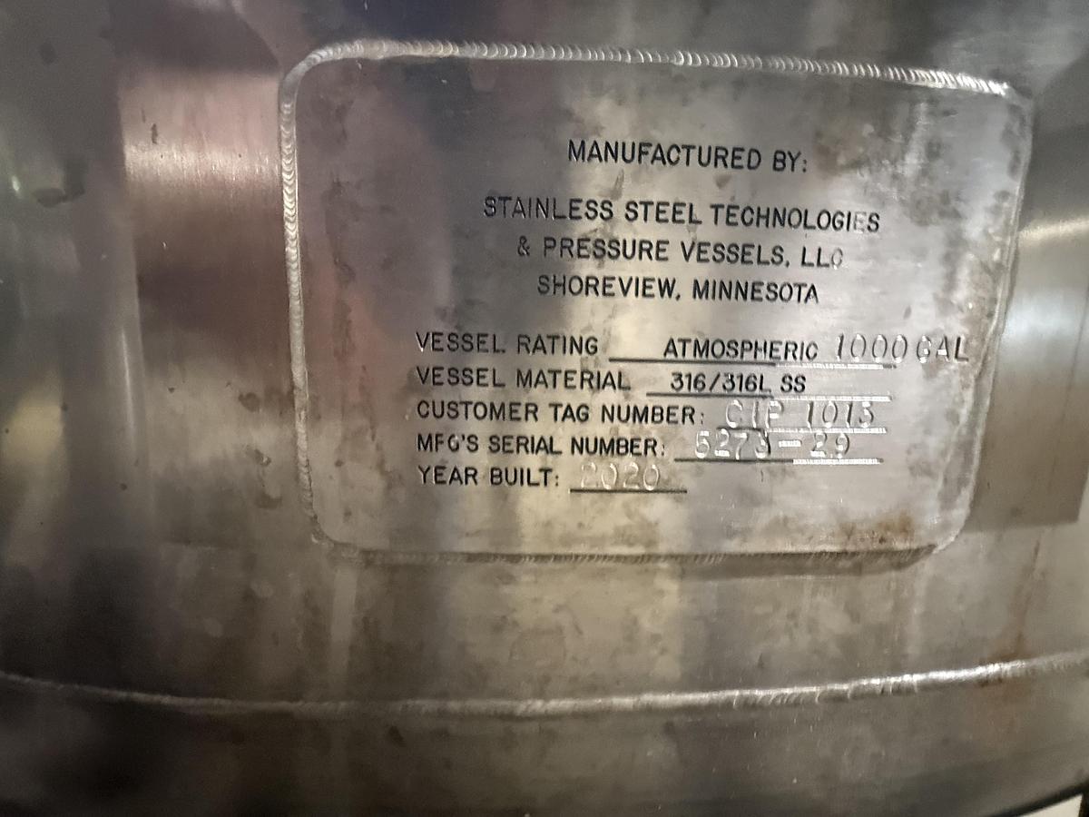 Used Used 1000 Gallon Tank, 316L Stainless Steel