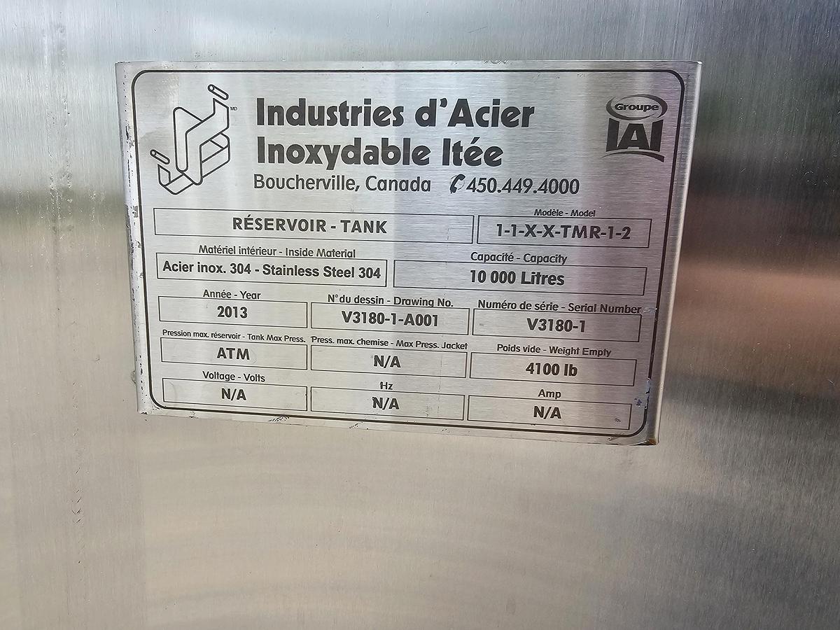 Used Used 2641 Gallon Insulated Tank, 304 Stainless Steel