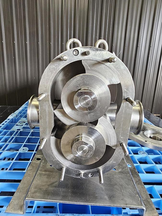 Used Used SPX Rotary Lobe Pump, Model 130-U1, 10 HP