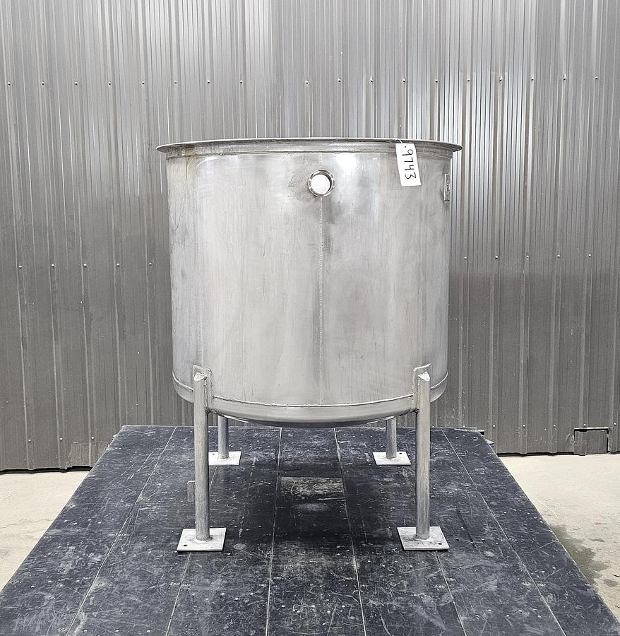 Used Used 175 Gallon Tanks, 304 Stainless Steel