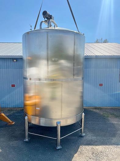 Used Used 10,000 Gallon Feldmeier Tank, Stainless Steel, With Mixer