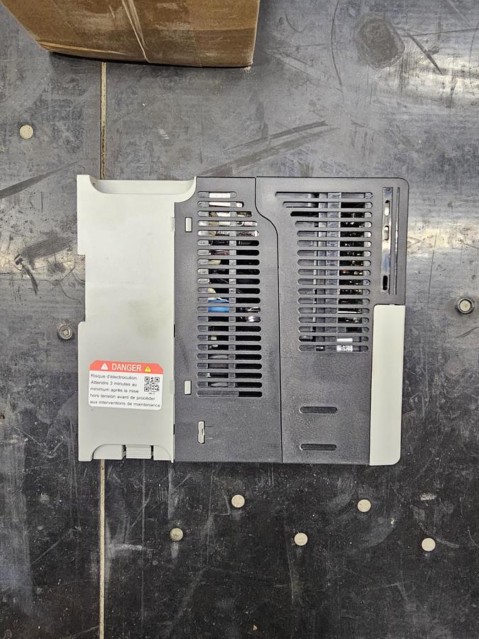 Used Used Allen-Bradley Variable Frequency Drive, Model 25B-E1P7N104, 1 HP, 460-600V