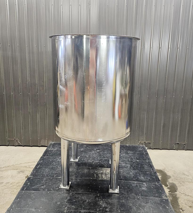 Used Used 275 Gallon Tanks, 304 Stainless Steel