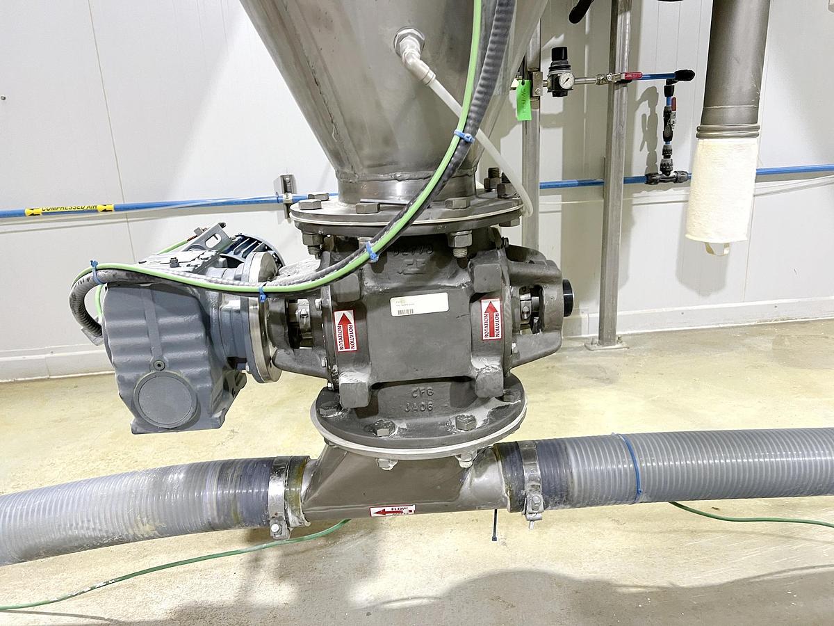 Used Used 3528 Gallon Tank (471.6 Cu.Ft. Silo), 304L Stainless Steel