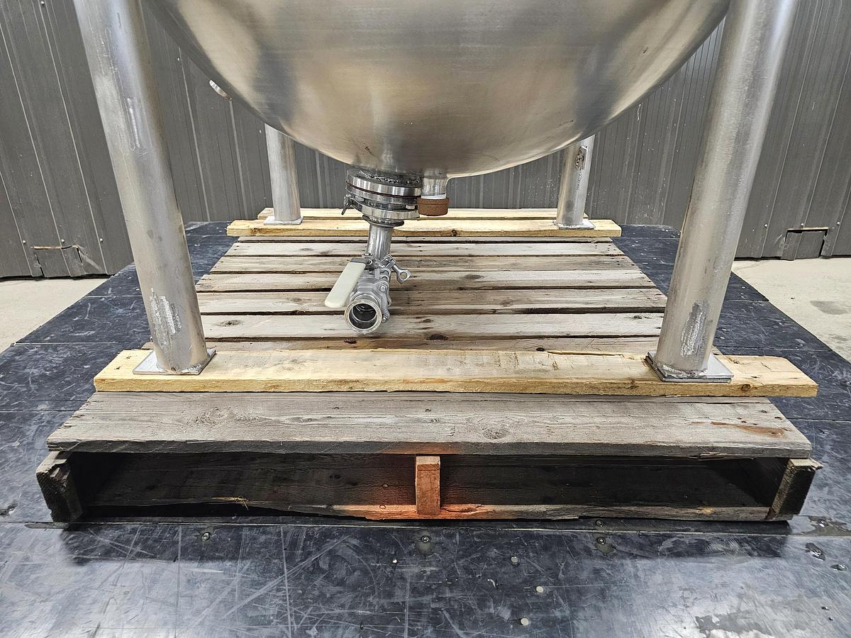 Used ANTO SEE NOTES -  TCL Auction - Maple Leaf Foods - Ontario - Lot 15 - Kettle & Pump