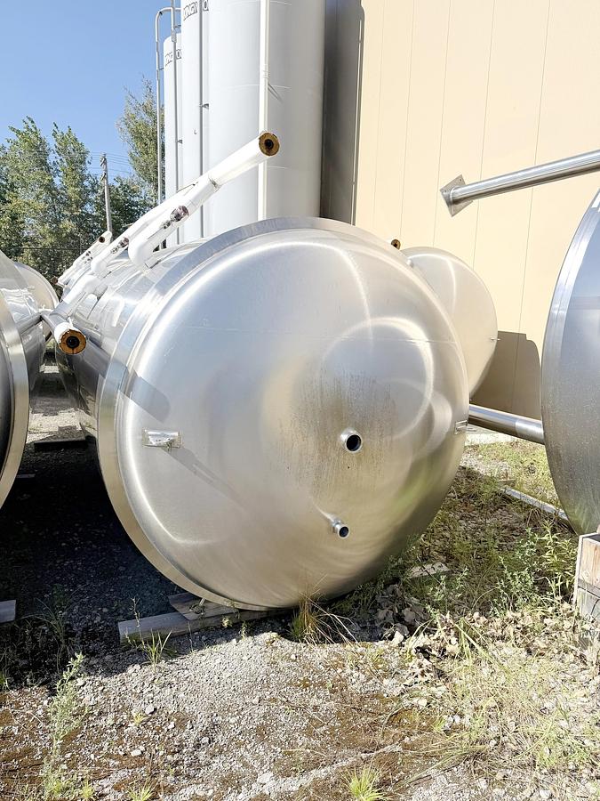Used Used 2480 Gallon Jacketed Tank, 304 Stainless Steel