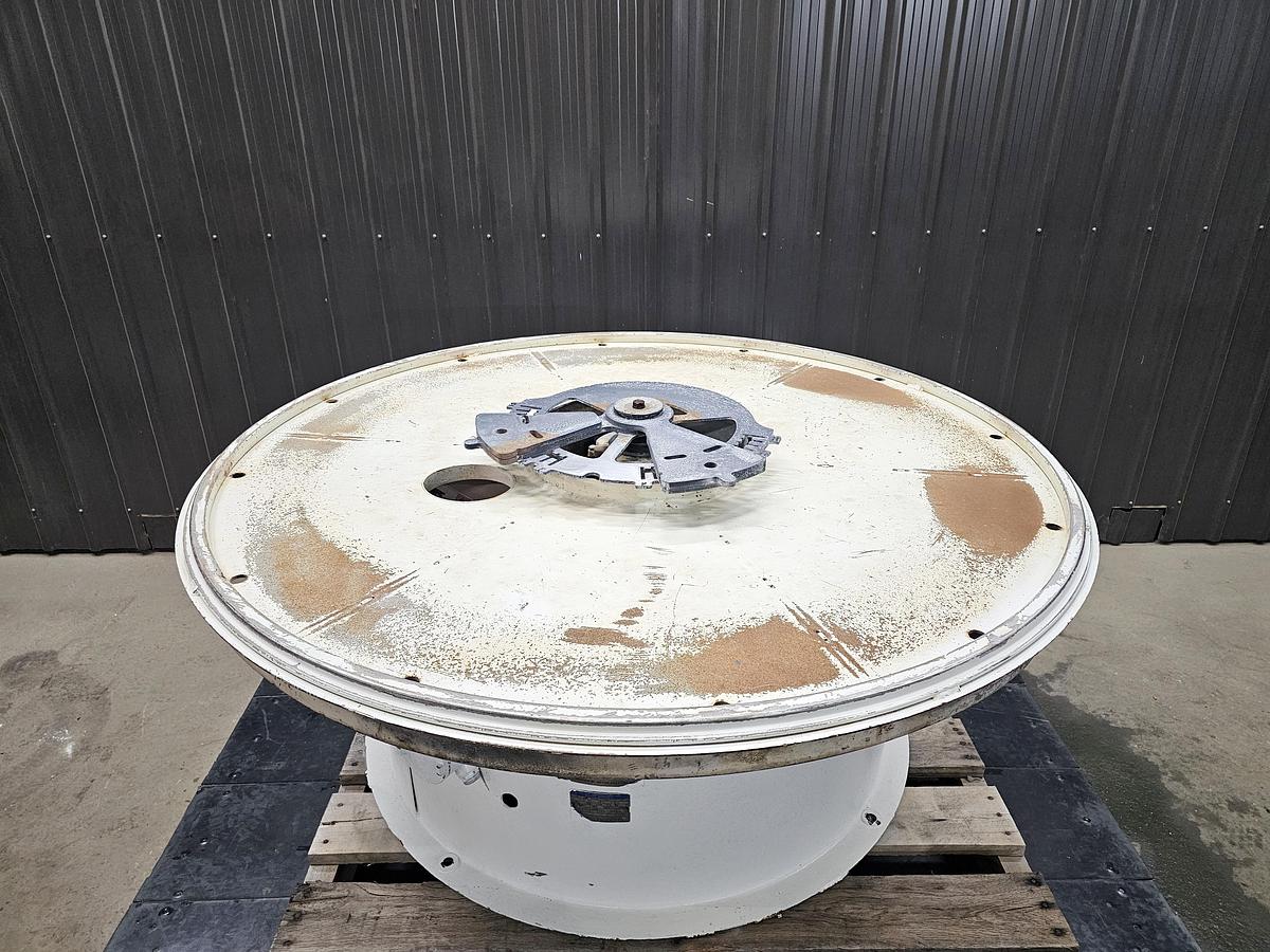 Used **Levy Recovery Group Michigan - lot 112 - sweco screen 60''