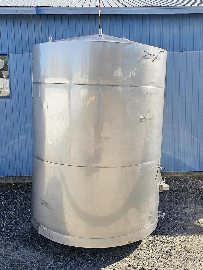 Used Used 3400 Gallon Stainless Steel Tank