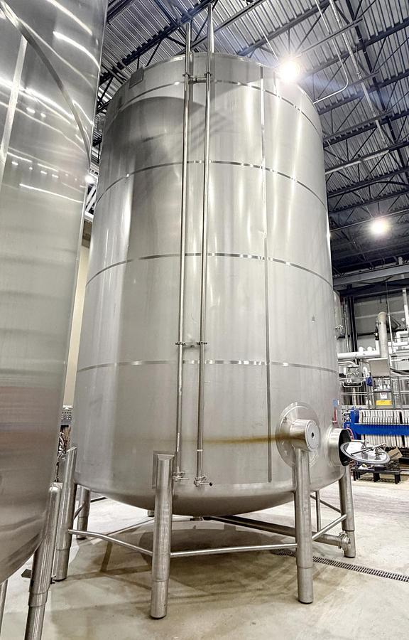 Used Used DCI 17,000 Gallon Tank, 304 Stainless Steel