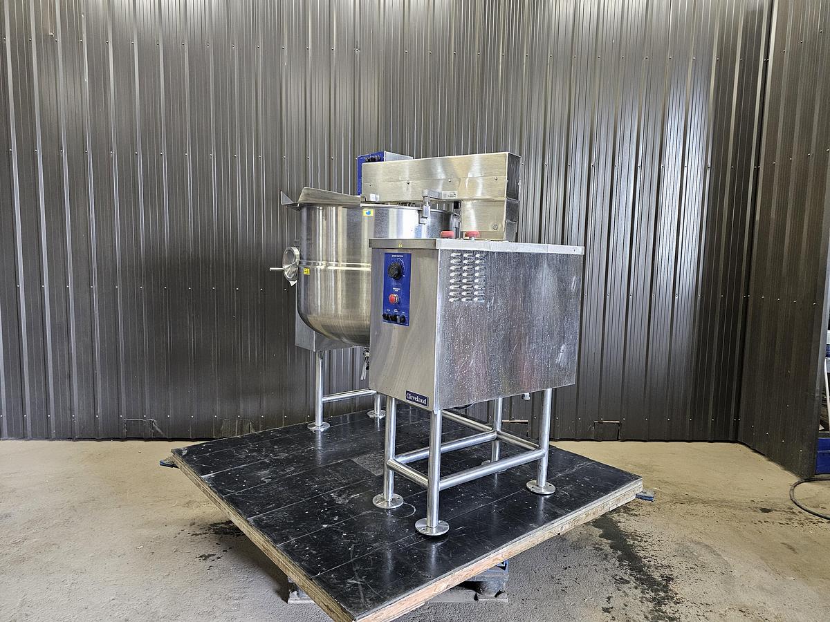 Used Felix Compound - 80 gallon kettle with scrape agitation