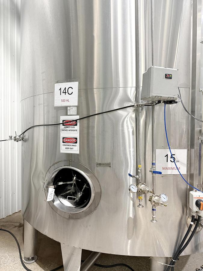 Used Used 13,208 Gallon Tank, 304 Stainless Steel, With Heat Exchanger & Pump