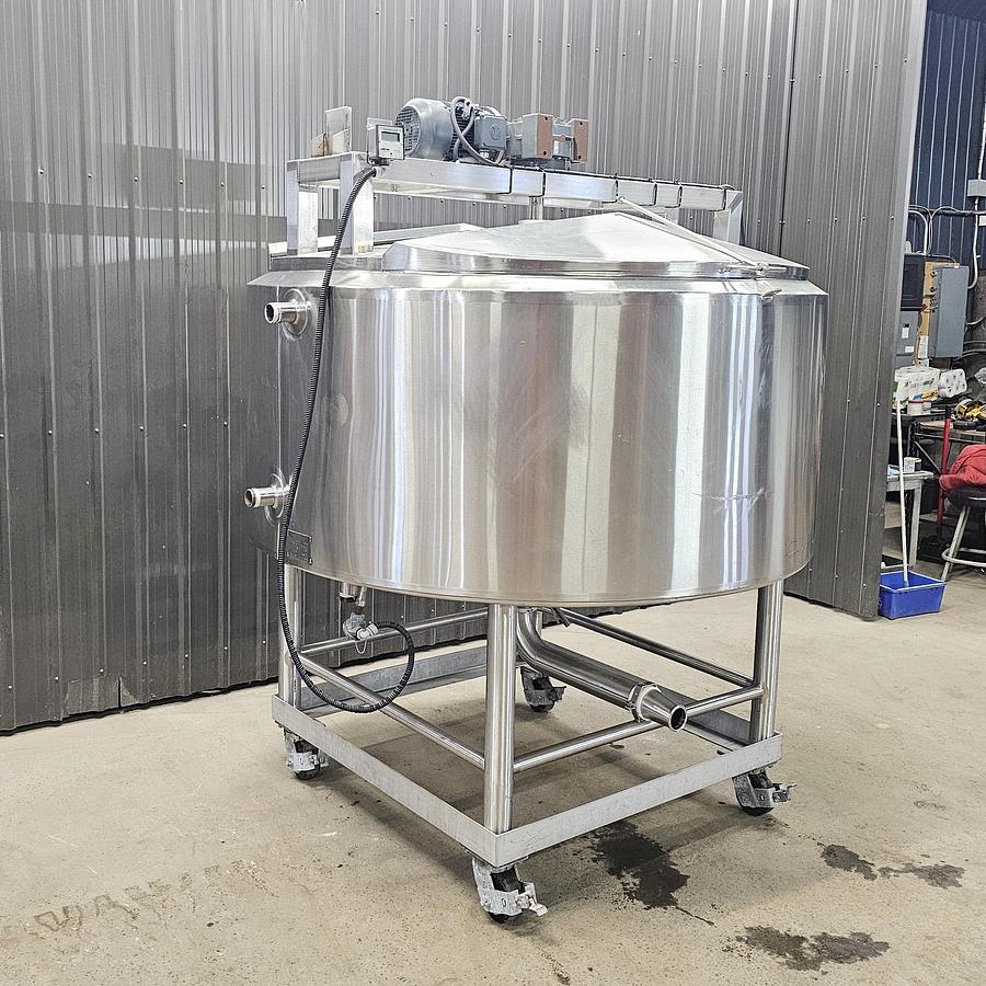 Used Metcalfe Auctions Mississauga - Lot 65 Stainless steel jacketed mix tank