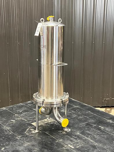 Used USED MILLIPORE FILTER, CARTRIDGE TYPE, 3" INLET/OUTLET, STAINLESS STEEL