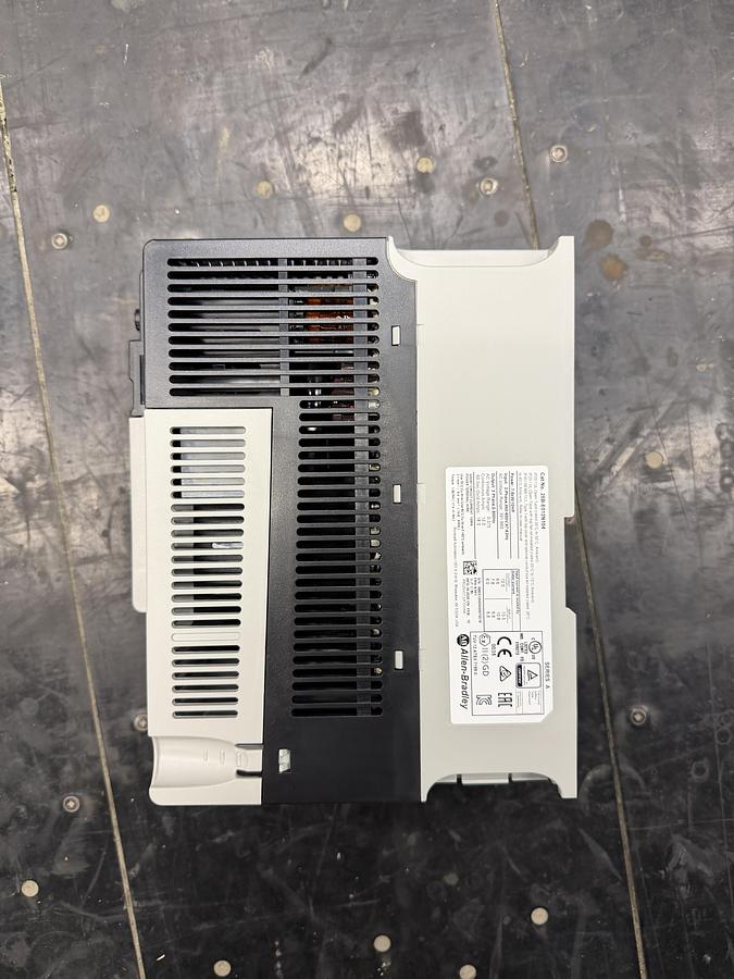 Used Used Allen-Bradley Variable Frequency Drive, 10 HP, 460-600V - Quantity Available : 28