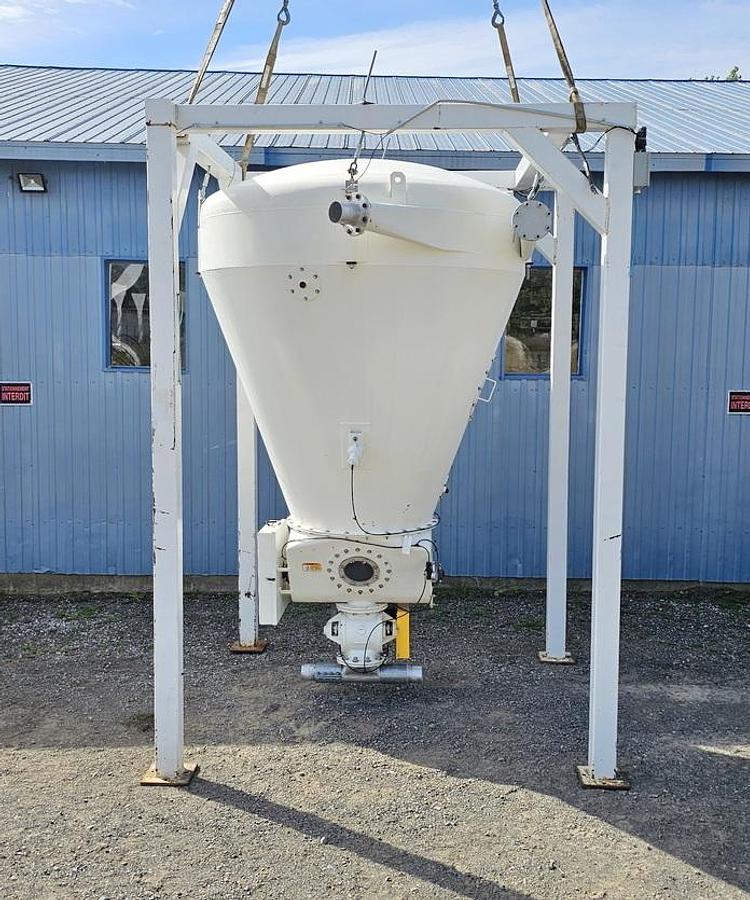 Used Hopper with screw valve