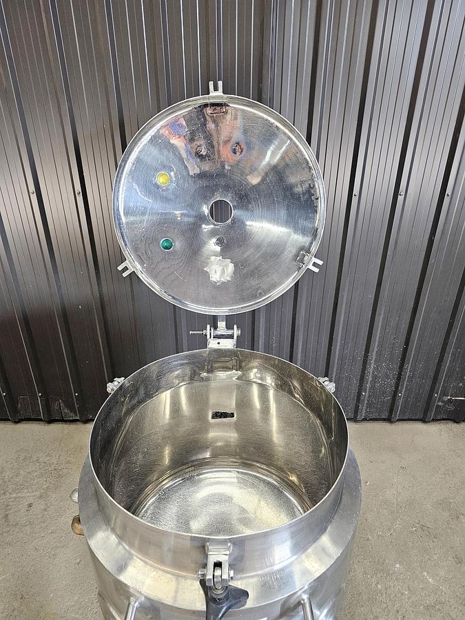 Used Heritage Global Auctions (Hagerstown MD) Lot 636 - Tank