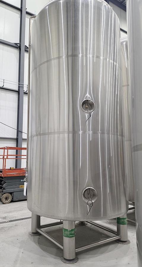 Used Used 4000 Gallon Jacketed Tank, 304 Stainless Steel, Electrically Heated